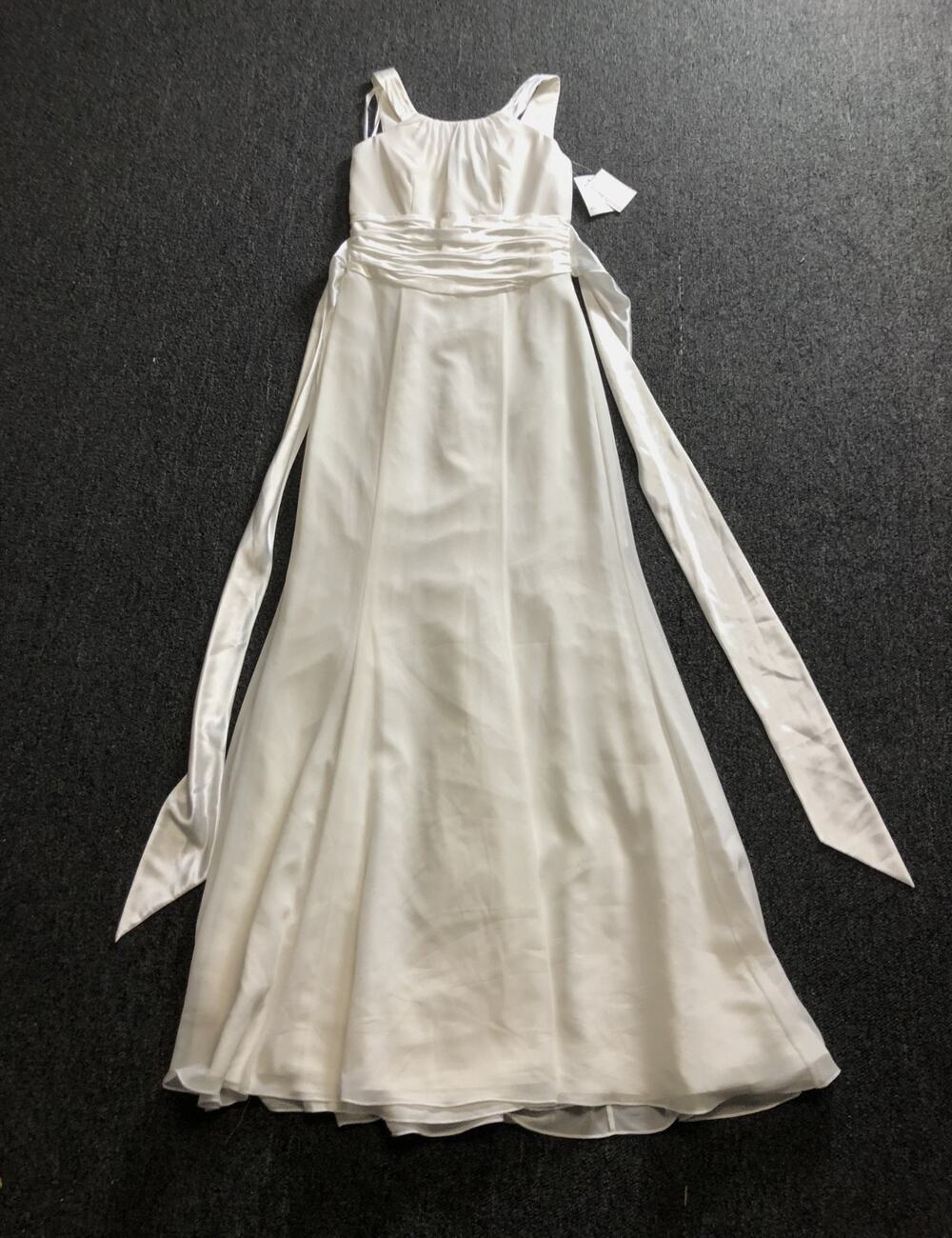 New David's Bridal Wedding Dress Ivory 6 A-Line Sleeveless Runched Waist Sealed